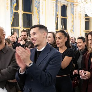 Amel Bent, Vitaa, Slimane et Said Boussif - Cérémonie de la remise de la médaille de chevalier de l'ordre des arts et des lettres à Alexandre Kirchhoff, PDG du label Capitol Music France par R.Dati au Ministère de la Culture à Paris le 9 janvier 2026.
Cyril Moreau / Bestimage