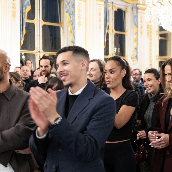 Amel Bent, Vitaa, Slimane et Said Boussif - Cérémonie de la remise de la médaille de chevalier de l'ordre des arts et des lettres à Alexandre Kirchhoff, PDG du label Capitol Music France par R.Dati au Ministère de la Culture à Paris le 9 janvier 2026.
Cyril Moreau / Bestimage