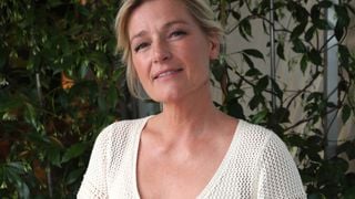 "Malaise de quoi, les gars ?" : Accablée après une séquence dans C à vous, Anne-Elisabeth Lemoine s'explique