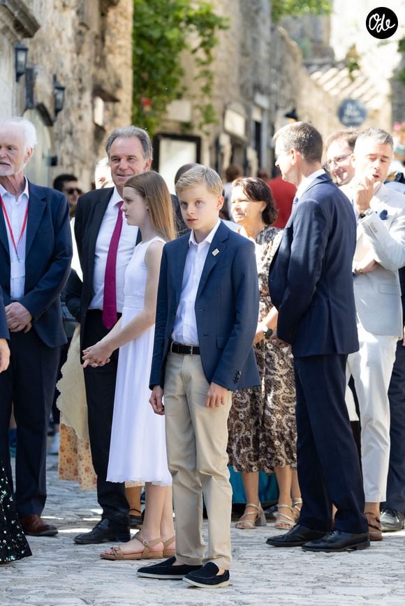 No Tabloïds - Le prince Albert II de Monaco, la princesse Charlène de Monaco, le prince Jacques de Monaco, marquis des Baux et la princesse Gabriella de Monaco lors de leur visite officielle aux Baux-de-Provence, France, le 5 septembre 2026. © OLivier Huitel/Pool MOnaco/Bestimage # No Tabloids - No MailOnline - Prince Albert II of Monaco, Princess Charlene, of Monaco, Prince Jacques of Monaco, Marquis of Baux and Princess Gabriella of Monaco during their official visit to Les Baux-de-Provence, on September 5, 2026, | 00768534