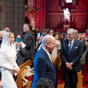 Le pape Léon XIV lors d'une messe en la cathédrale Notre-Dame Immaculée de Monaco, accueilli par TT.SS.HH. Le Prince Albert II et la Princesse Charlène de Monaco. Le 28 mars 2026 à Monaco. Une Liturgie des Heures sera célébrée à la Cathédrale de Monaco, sous la forme de l'Office de sexte, au cours de laquelle Sa Sainteté le Pape Léon XIV prononcera une homélie. Cette célébration, présidée par le Saint-Père, réunira le clergé, les religieuses de Monaco et les représentants des services, mouvements et associations du diocèse. © Olivier Huitel / Pool Monaco / Bestimage