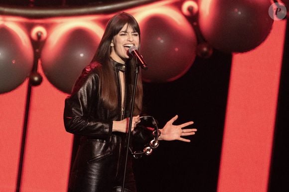 Clara Luciani se produit sur scène lors de la 40e édition des Victoires de la Musique à La Seine Musicale le 14 février 2025 à Boulogne-Billancourt, France. Photo par David NIVIERE/ABACAPRESS.COM