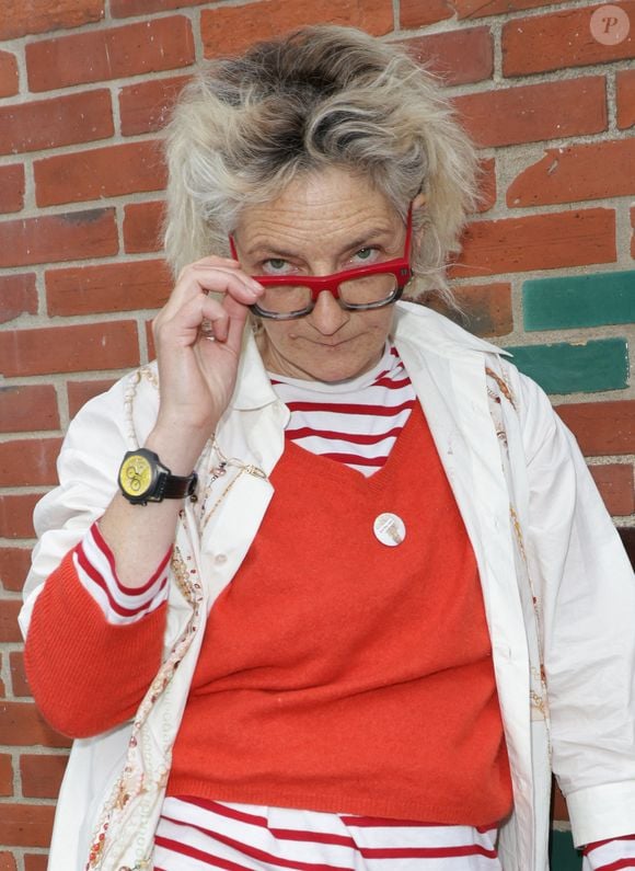 Avec son compagnon, Nicolas, elle vit dans une maison un peu particulière, dans un village de 600 habitants, dans le Pas-de-Calais. 

Corinne Masiero - 4e édition du festival du film de Demain à Vierzon, en juin 2025. © Coadic Guirec/Bestimage