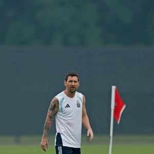 Son jeu a changé avec les années

Centre d'entraînement de Columbia Park, Morristown, New Jersey, États-Unis d'Amérique ; Coupe du monde de football de la FIFA, séance d'entraînement de l'Argentine ;   Lionel Messi, de l'Argentine, observe la scène (Crédit photo : © Heuler Andrey/Action Plus Sports via ZUMA Press Wire/ABACAPRESS.COM)