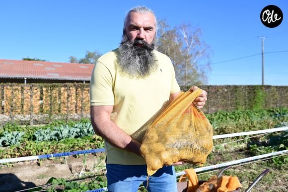 Pour l’inauguration, ce mercredi 21 octobre, faux-filet, saucisse, burgers, frites et salade étaient servis à volonté.

Sébastien Chabal est parrain de la 7ème édition de la fête de la patate à Soucieu-en-Jarrest le 13 septembre 2026. © Romain Doucelin/Bestimage