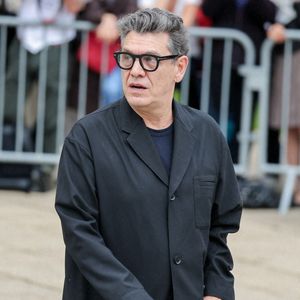 Marc Lavoine - Sortie des obsèques de l'auteure-compositrice-interprète et actrice française Françoise Hardy au crématorium du cimetière du Père-Lachaise à Paris, France, le 20 juin 2024. © Jacovides-Moreau/Bestimage