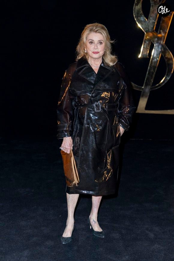 Catherine Deneuve - Photocall du défilé Saint Laurent Collection Femme Prêt-à-Porter Printemps/Eté 2027 lors de la Fashion Week de Paris (PFW) à la Fontaine du Trocadéro, à Paris, France, le 29 septembre 2026. © Olivier Borde/Bestimage