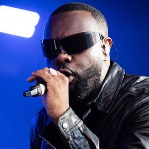 Gims, Fête de l'Humanité 2025 sur la base 217 au Plessis-Paté le 14 septembre 2025.

© Julien Sarkissian / Bestimage