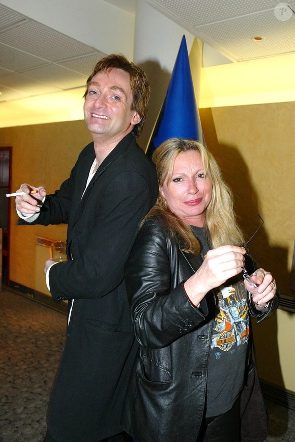 Elle regrette même : "Je trouve qu’il aurait pu avoir plus de condamnation quand même"

Pierre Palmade et Véronique Sanson assistent à une exposition de peinture à Paris, France, en février 1995. Photo par Max Colin/ABACAPRESS.COM