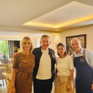 Dany Boon a fêté ses 59 ans avec sa nouvelle compagne au restaurant 'L'or Q'idée" situé à Pontoise le 26 juin 2025.