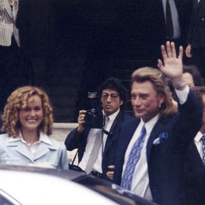 Archives - Le maire de Neuilly-sur-Seine Nicolas Sarkozy et Jean-Claude Camus - Mariage Johnny Hallyday et Laeticia 1996