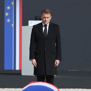 Emmanuel Macron - Hommage national rendu à l'ancien Premier ministre français Lionel Jospin à l'Hôtel des Invalides à Paris le 26 mars 2026. Dominique Jacovides/Bestimage