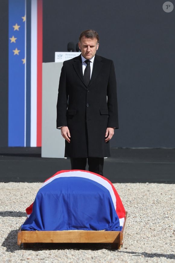 Emmanuel Macron - Hommage national rendu à l'ancien Premier ministre français Lionel Jospin à l'Hôtel des Invalides à Paris le 26 mars 2026. Dominique Jacovides/Bestimage