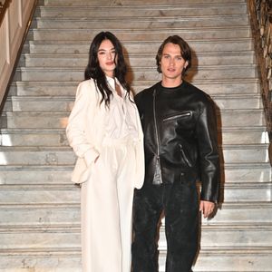 Les acteurs sont amoureux dans la vraie vie et c'est sur le tournage de cette même série que le rapprochement s'est passé
Deva Cassel, Saul Nanni - L'équipe de la série "Le Guépard" à Rome pour la première. Photo par SGP / BESTIMAGE