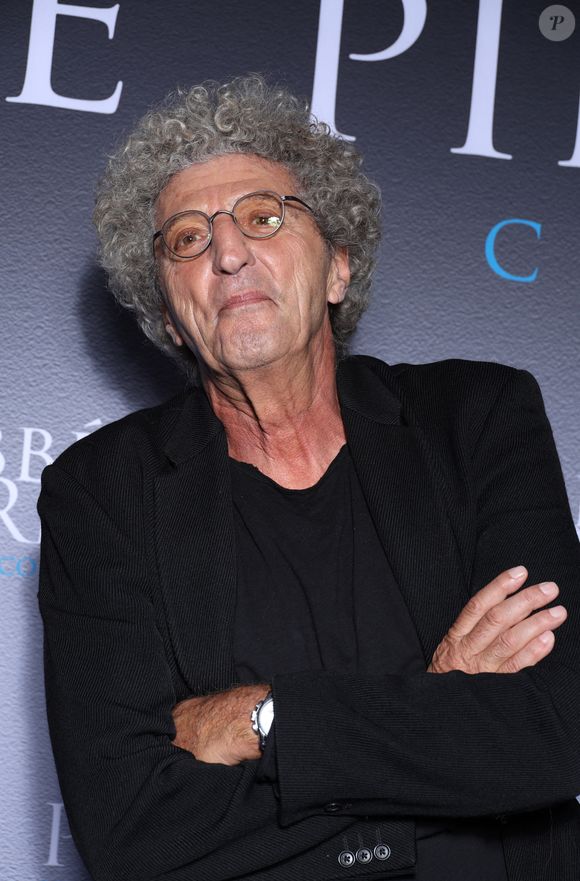 Elie Chouraqui lors de l'avant-première du film "L'Abbé Pierre - Une vie de combats" au cinéma UGC Normandie à Paris le 10 octobre 2023.

© Denis Guignebourg / Bestimage