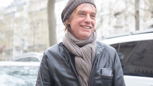 EXCLU Jean-Louis Aubert a acheté un bien atypique à Jouy en Eure-et-Loir, les habitants apprécient sa présence : "Il s'entend bien avec les gens"