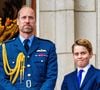 Pour elle, il est primordial que George conserve son âme d'enfant malgré son statut d'héritier si important
Le prince William, prince de Galles, Le prince George de Galles, - La famille royale britannique assiste aux célébrations du 80ème anniversaire de la fin de la Seconde guerre mondiale (VE Day) à Londres, le 5 mai 2025. Backgrid USA / Bestimage