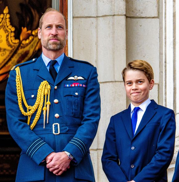 Pour elle, il est primordial que George conserve son âme d'enfant malgré son statut d'héritier si important

Le prince William, prince de Galles, Le prince George de Galles, - La famille royale britannique assiste aux célébrations du 80ème anniversaire de la fin de la Seconde guerre mondiale (VE Day) à Londres, le 5 mai 2025. Backgrid USA / Bestimage