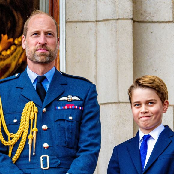 Pour elle, il est primordial que George conserve son âme d'enfant malgré son statut d'héritier si important

Le prince William, prince de Galles, Le prince George de Galles, - La famille royale britannique assiste aux célébrations du 80ème anniversaire de la fin de la Seconde guerre mondiale (VE Day) à Londres, le 5 mai 2025. Backgrid USA / Bestimage
