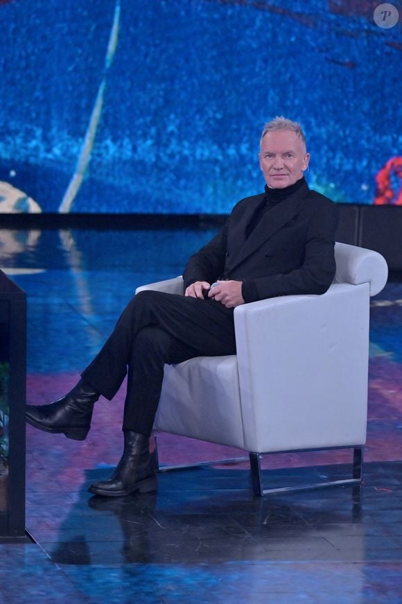 En estimant ne pas avoir perçu leur juste part des revenus issus du streaming des chansons du groupe

Le chanteur Sting est l'invité de l'émission Che tempo che fa à Milan le 8 décembre 2024. © SGP / BESTIMAGE