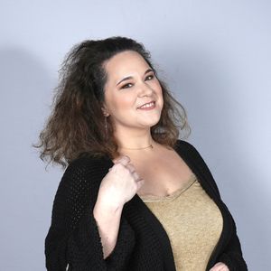 "Avec toi tout est lumière, le reste je le laisse aller à hier, le reste je le laisse à l'oubli..."
Rendez-vous avec Magalie Vaé lors de l'enregistremet de l'émission de Jordan de Luxe " l'Instant de Luxe" à Paris le 17 février 2022. © Cédric Perrin/Bestimage