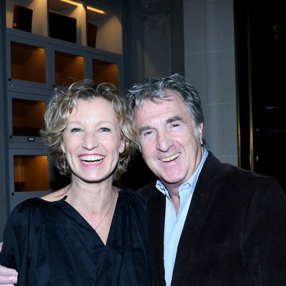 François Cluzet s'est installé dans le sud de la France, trouvant Paris trop stressante.

Alexandra Lamy, François Cluzet pour la soirée du 10ème anniversaire de l'hôtel Peninsula à Paris le 28 novembre 2024.

© Rachid Bellak/Bestimage