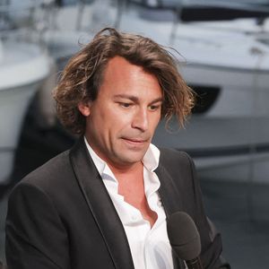 Après trois semaines d'absence, Bertrand Chameroy va enfin faire son retour dans "C à vous

Exclusif - Bertrand Chameroy, Anne-Elisabeth Lemoine - Plateau de l'émission "C à vous" lors du 77ème Festival International du Film de Cannes. © Jack Tribeca/Bestimage  No Web - Belgique et Suisse