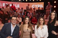 Exclusif - Olivier Dartigolles, Delphine Wespiser, Valérie Benaim, Shana Loustau, sur le plateau de "Tout Beau, Tout N9uf - TBT9" présenté par C.Hanouna, et diffusé en direct sur W9, Paris, France. © Jack Tribeca / Bestimage