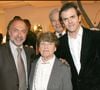 Elle était, avec sa famille, la 34e fortune française en 2024, selon le classement établi par le magazine Challenges, avec un patrimoine professionnel de 4,05 milliards d'euros.


Ginette Moulin avec Olivier Dassault, Philippe Houzé et Guillaume Houzé lors de l'inauguration de l'exposition "Aujourd'hui plus qu'hier et moins que demain aux Galeries Lafayette à Paris en 2009
©BERTRAND RINDOFF PETROFF / BESTIMAGE