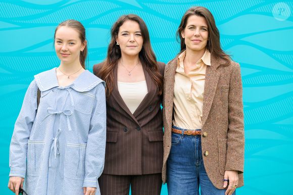Mélanie-Antoinette de Massy, Charlotte Casiraghi et la princesse Alexandra de Hanovre lors de la sixième journée du Rolex Monte-Carlo Masters au Monte-Carlo Country Club de Monaco, le 10 avril 2026. © Claudia Albuquerque/Bestimage