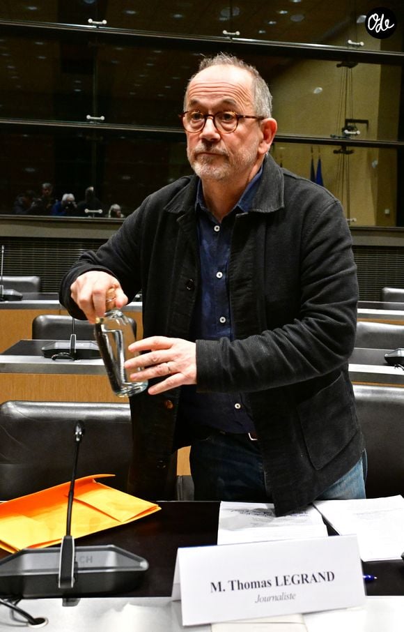 La vidéo de leur conversation dévoilée par le magazine "L'incorrect" avait alors fait le buzz en ligne

Thomas Legrand est auditionné par la commission d'enquête sur l'audiovisuel public à l'Assemblée nationale à Paris, France, le 18 décembre 2025. © Christian Liewig/Bestimage