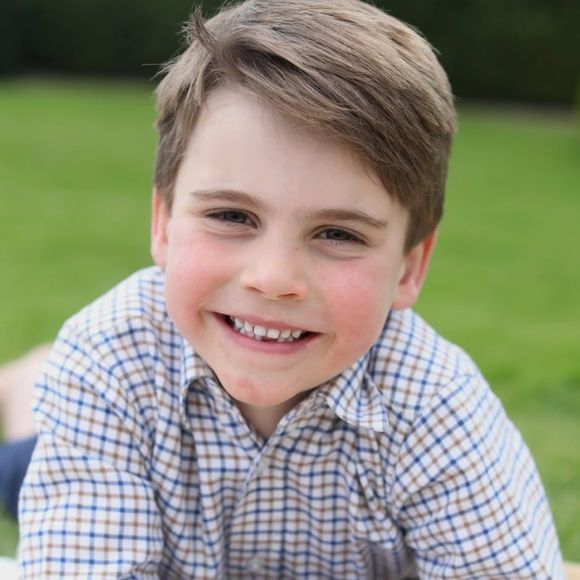 Le prince Louis immortalisé par sa mère Kate Middleton - publication relayée sur la Toile pour célébrer son anniversaire (2024).