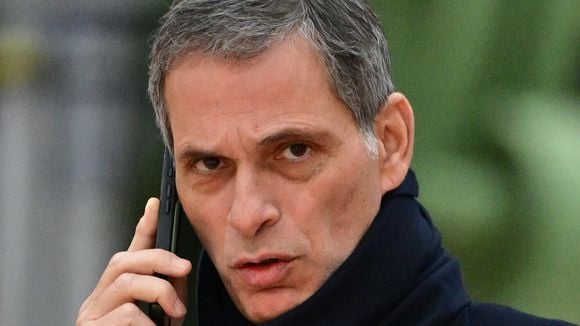 Une chaîne du groupe RMC-BFM appartenant au milliardaire Rodolphe Saadée sanctionnée, une obligation importante non respectée depuis des années