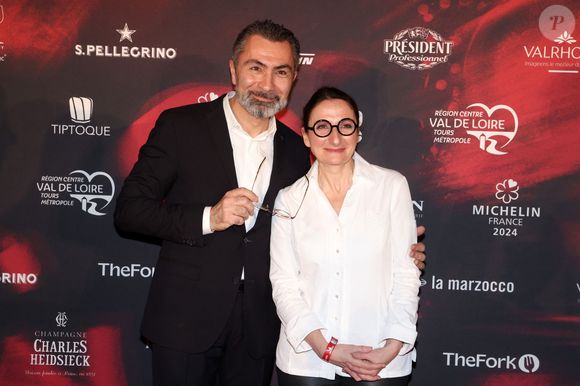 La Cheffe Anne-Sophie Pic "Restaurant Pic" à Valence et son mari David Sinapian, Président Directeur Général du Groupe Pic et Président des Grandes Tables du Monde. - Photocall de la cérémonie de remise des Etoiles du Guide Michelin au Palais des Congrès de Tours le 19 mars 2024. © Jean-Marc Lhomer/Bestimage