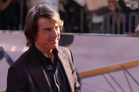 21 mai 2025, Mexico, Mexique : TOM CRUISE et le réalisateur CHRISTOPHER MCQUARRIE ont assisté à la première de ''Mission Impossible : Dead Reckoning" à l'Auditorium national, où ils ont signé des autographes et foulé le tapis rouge. © Cristian Leyva/ZUMA Press Wire