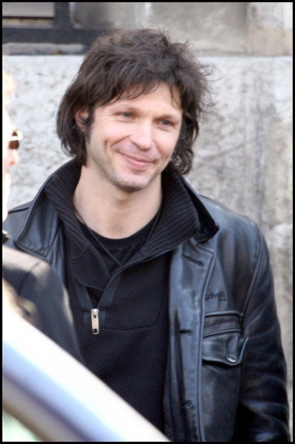 Archives - Bertrand Cantat - Obsèques de Alain Bashung en l’église de Saint-Germain-des-Prés @Guillaume Gaffiot/Bestimage