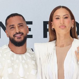 Slimane Nebchi et Charlotte Gonin (Vitaa). au photocall du défilé Stéphane Rolland Collection Haute Couture Automne/Hiver 2025-2026 lors de la Fashion Week de Paris (PFW) au théâtre des Champs-Élysées, à Paris, France, le 8 juillet 2025. Sebastien Fremont/Bestimage