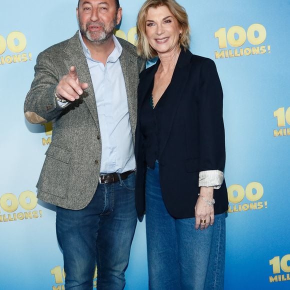 Kad Merad, Michèle Laroque - Avant-première du film "100 millions" au  Pathé Wepler à Paris, France, le 17 mars 2025. © Christophe Clovis / Bestimage