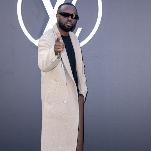 Maître Gims - Photocall pour le défilé "Louis Vuitton" prêt à porter printemps / été 2025 lors de la fashion week à Paris le 1er octobre 2024. © Olivier Borde /Bestimage
