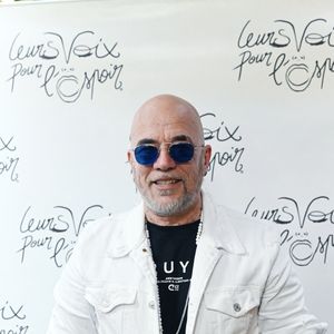 Après les incendies qui ont frappé la Gironde et les Landes, la vie reprend progressivement sur le Bassin d'Arcachon.

Pascal Obispo - Photocall lors du concert "Leurs voix pour l'espoir" diffusé en prime sur C8, à l'Olympia à Paris.

© Bellak / Perusseau / Bestimage
