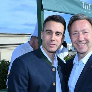 "Je tiens à rappeler que ce poste de président est bénévole", a-t-il précisé.
Stéphane Bern et son compagnon Yori Bailleres - Réouverture du rooftop "L'heure dorée" de l'hôtel Peninsula à Paris le 10 juin 2026.
© Rachid Bellak/Bestimage
