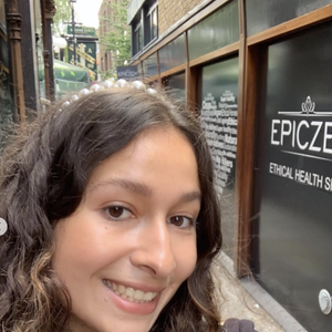 Emma Kabouche, la fille de Cécilia Hornus, sur Instagram