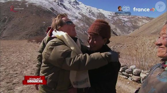 Gilbert Montagné sur le plateau de Vivement dimanche sur France 3.