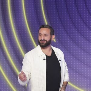 Exclusif - Cyril Hanouna sur le plateau de l’enregistrement de l’émission « Face à Hanouna » présentée par C.Hanouna et diffusée sur C8 le 13 octobre 2024, à Paris, France, le 10 octobre 2024. © Jack Tribeca / Bestimage
