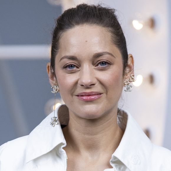 Marion Cotillard - Photocall du défilé de mode prêt-à-porter printemps-été 2021 "Chanel" au Grand Palais à Paris. Le 6 octobre 2020
© Olivier Borde / Bestimage