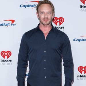 Ian Ziering - Photocall du" iHeartRadio Music Festival at T-Mobile" à Las Vegas. Photo par Backgrid USA / Bestimage