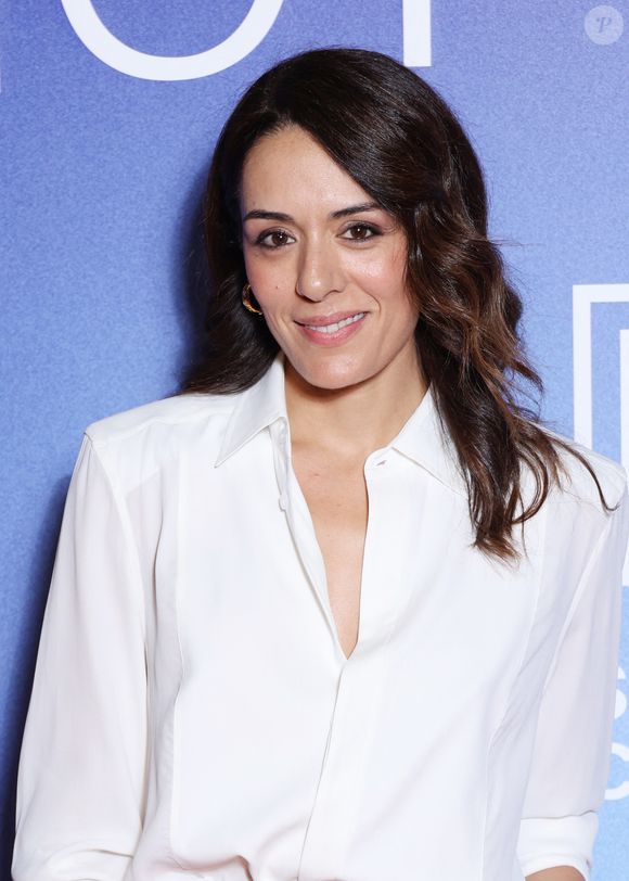 Sofia Essaïdi au photocall de la projection de "Parfum du Bonheur" lors du 27ème Festival de la Fiction de la Rochelle, lFrance, le 19 septembre 2025. © Denis Guignebourg/Bestimage
