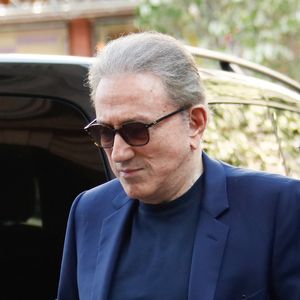 Michel Drucker - Arrivées aux obsèques de Philippe Labro en l'église de Saint-Germain-des-Prés à Paris le 13 juin 2025. © Dominique Jacovides - Christophe Clovis / Bestimage