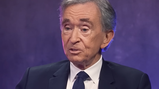 "J’ai mis 50 millions avec le groupe familial" : Le coup de poker de Bernard Arnault qui a façonné son empire du luxe