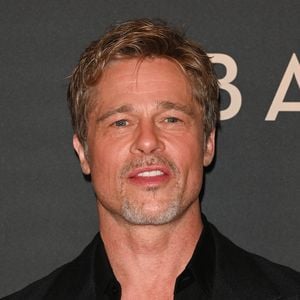 Pourtant, une star internationale lui a autrefois opposé un refus mémorable. Amusé, il se remémore cette anecdote et révèle au passage le nom de son guest rêvé pour ses futurs projets : Brad Pitt. 

Brad Pitt à la première du film "Babylon" au cinéma Le Grand Rex à Paris, France, le 14 janvier 2023. © Coadic Guirec/Bestimage